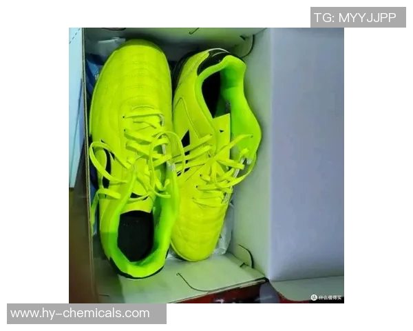 足球鞋革新设计解析：从舒适性到性能提升的多维度突破与未来趋势